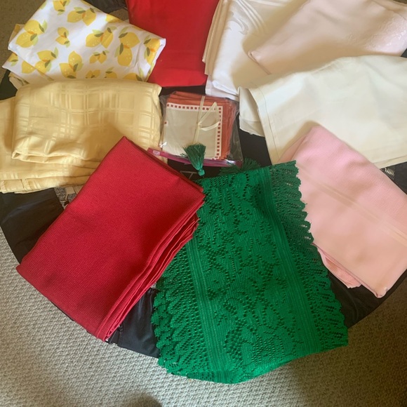 Colorful Fabric Table Cloth Collection - Picture 5 of 5